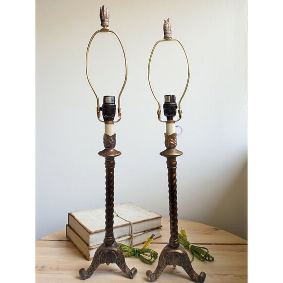 vintage neoclassic twist candle holder design tri-pod feet pair of antiqued lamp - Picture 6 of 13